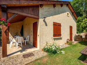 Maison Périgourdine avec Jardin, Terrasse et Accès Wifi à 3.5 km des Eyzies de Tayac - FR-1-616-131