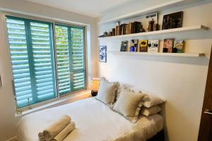 Luxury 2 Bedroom Apartment With Elegant Interiors