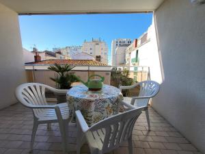 Appartements Appartement Les Sables-d'Olonne, 1 piece, 3 personnes - FR-1-92-547 : photos des chambres