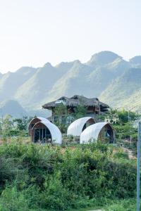 Tớ Dày Du Già Village