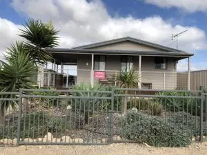 Livnthadream - Point Turton - Point Turton