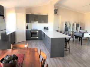 Livnthadream - Point Turton