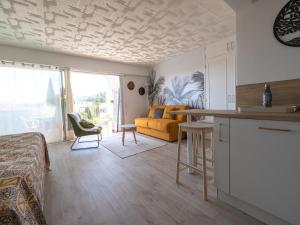 Appartements Studio Le Lavandou, 1 piece, 1 personne - FR-1-677-3 : photos des chambres