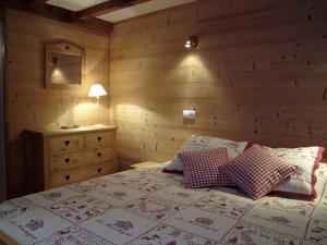 Chalet spacieux pour 10 pers. avec garage, proche pistes - FR-1-733-7
