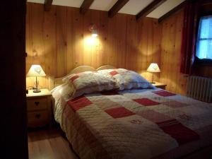 Chalet spacieux pour 10 pers. avec garage, proche pistes - FR-1-733-7
