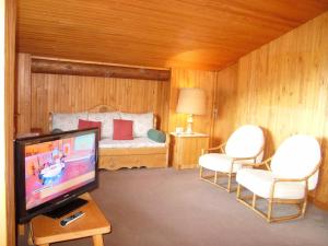 Appartement spacieux pour 6, proche commerces et pistes, balcon, parking, casier à ski - FR-1-733-23