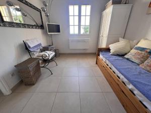 Maisons de vacances Mas 3 chambres avec piscine, clim, Wi-Fi et tennis - FR-1-726-29 : photos des chambres