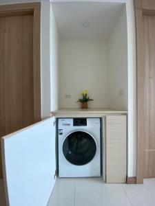 Riviera Jomtien Beach by MonthStayZ