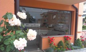 One-Bedroom Apartment (6 Adults) with Free Parking room in City Blagoevgrad Hotel