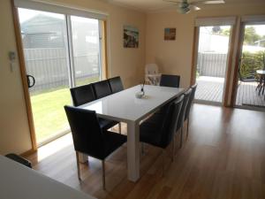 Stormbird Retreat - Port Vincent