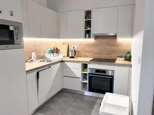 New 2022 Family&Friends Downtown AC 3BR 2BA FREE PARKING big Balcony near Metro&Train Station SELF CHECK-IN Apt - 勒亚尼法鲁