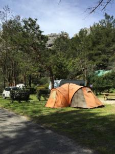 Campings Camping de la Vallee Heureuse : photos des chambres