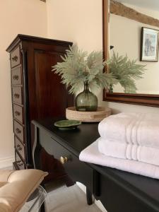 The Byre, at Cradle Barn offering a king suite