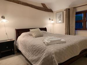 The Byre, at Cradle Barn offering a king suite