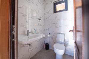 Incredibly cozy six-person villa with a private yard, mountain views, kitchen, bath and living room Svaneti Countryside 2