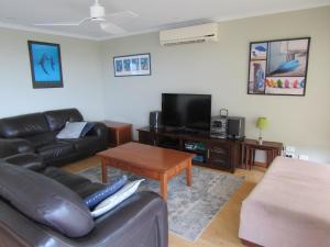 Bliss - Beachfront Sultana Point -