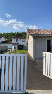 Appartements Maison Flore Arena, Gendarmerie, Rocade : photos des chambres