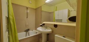 LA MIOUGRANO, Studio 25m2, capacite 2 adultes et 2