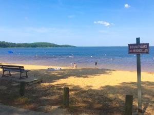 Maisons de vacances maison en bois a 40m du lac : photos des chambres