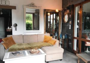 Maisons de vacances maison en bois a 40m du lac : photos des chambres