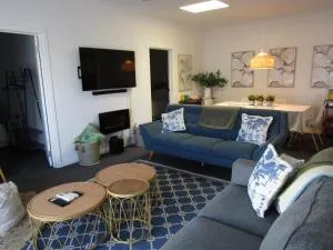 Sea Salt Apartment Main Unit - Edithburgh