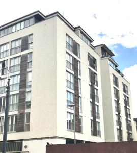 Town & Quiet - 1 Bed - Fast Fibre - Free Parking