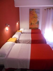 Triple Room with Sea View room in Hostal Puerto Beach