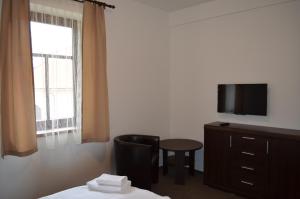 Double Room with Private Bathroom room in Bison Ranch