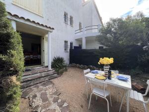 Appartement 2 pièces proche plage avec jardin à Saint Aygulf - FR-1-226A-103