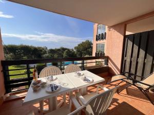 Studio climatisé avec piscine et parking à Saint-Aygulf - FR-1-226A-125