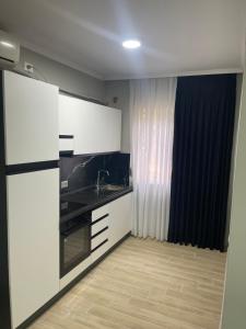 Cheap 2+1 apartment, 10 meters from beach