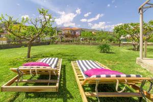 Villa With Volcano View - Happy Rentals