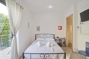 Glyfada Cozy Studio, WiFi, AC