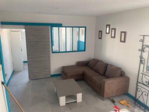 Appartements LE DEPOT appartement du port a Champvert : photos des chambres