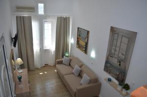 Rania Bella Vista Studios