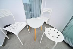 FLH - Blue and Pink Lagoon - Kogalniceanu