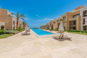 Cozy 1-Bedroom Apartment in Mangroovy, El Gouna. Private terrace, garden and pool access