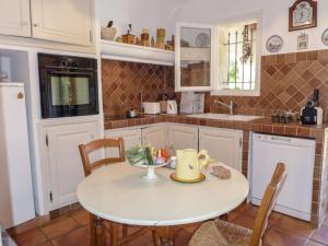 Holiday Home Le Petit Olivier by Interhome