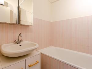 Appartements Apartment Le Manoir du Casino by Interhome : photos des chambres