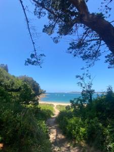 Maisons de vacances Holiday Home Roz Amor by Interhome : photos des chambres