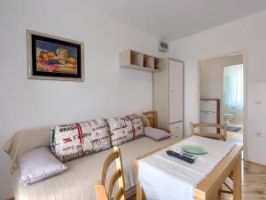 Apartment Villa Alba-1 by Interhome