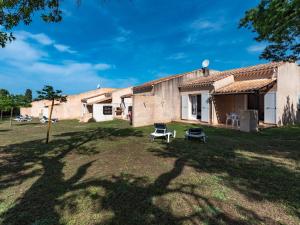 Holiday Home La Pinède- bungalow 6 pers- by Interhome