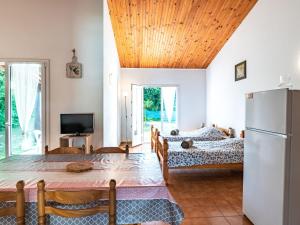Holiday Home La Pinède- bungalow 6 pers- by Interhome