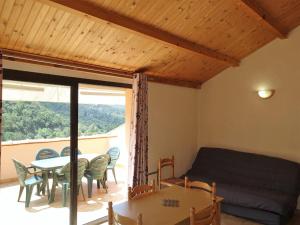 Apartment Residence Cabanaccia 3 Pieces 4 Pers by Interhome