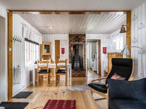 Chalet Löaborn by Interhome