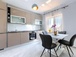 Apartment Muki-2 by Interhome