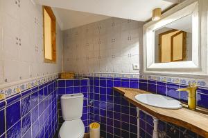 Exotic Little Palace City Center