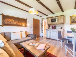 Apartment Am Hohen Bogen-65 by Interhome