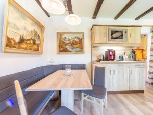 Apartment Am Hohen Bogen-65 by Interhome