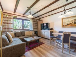 Apartment Am Hohen Bogen-65 by Interhome